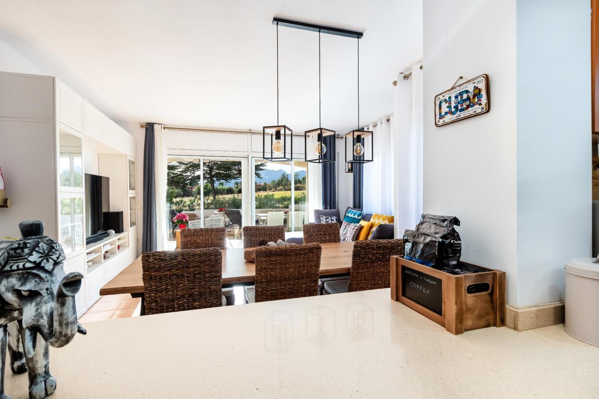 Ferienhaus Fabulosa Adelfas : Entre Mar Y Montanas *